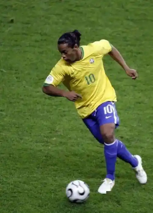 22／23賽季歐冠第6輪比爾森勝利2-4巴塞羅那 托雷斯梅開二度 巴塞以勝利告別歐冠.